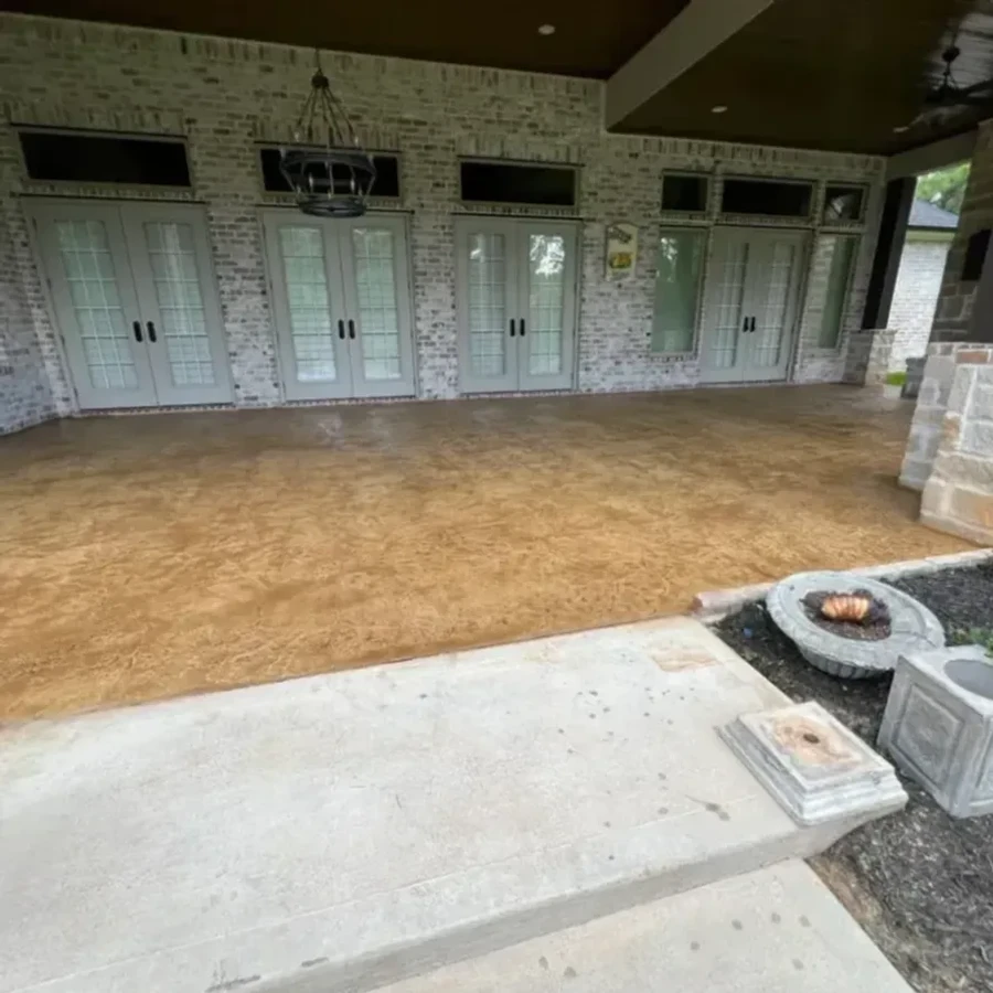 large stamped concrete patio with fan pattern near Lake Conroe, Conroe, Texas